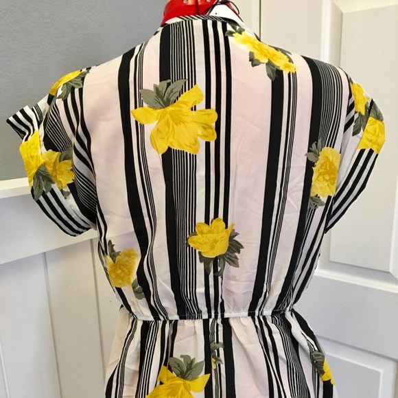 Paris Striped Summer Dress Yellow Roses Size M 8 - Picture 5 of 6